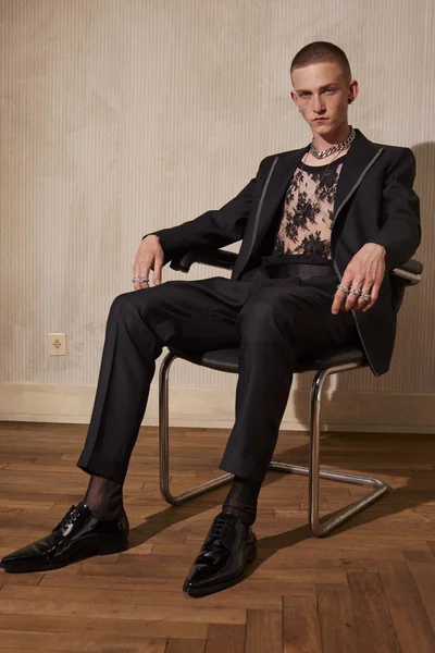 Look 63